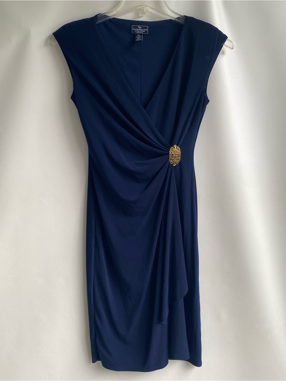 Women’s navy blue matte jersey faux wrap dress 4 gold brooch cocktail party